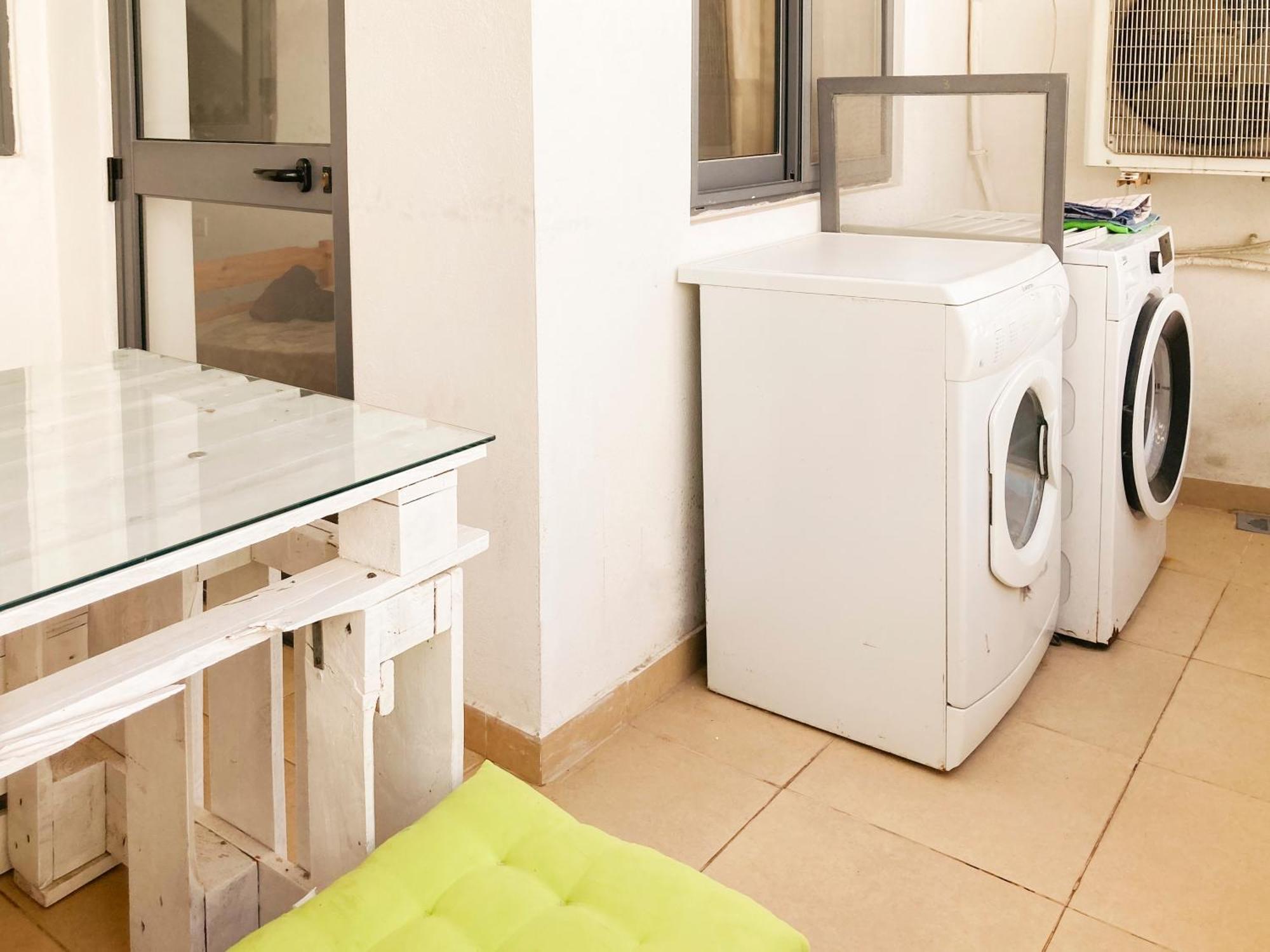 Xl Central Home - Sleeps 10 People Pietà Dış mekan fotoğraf