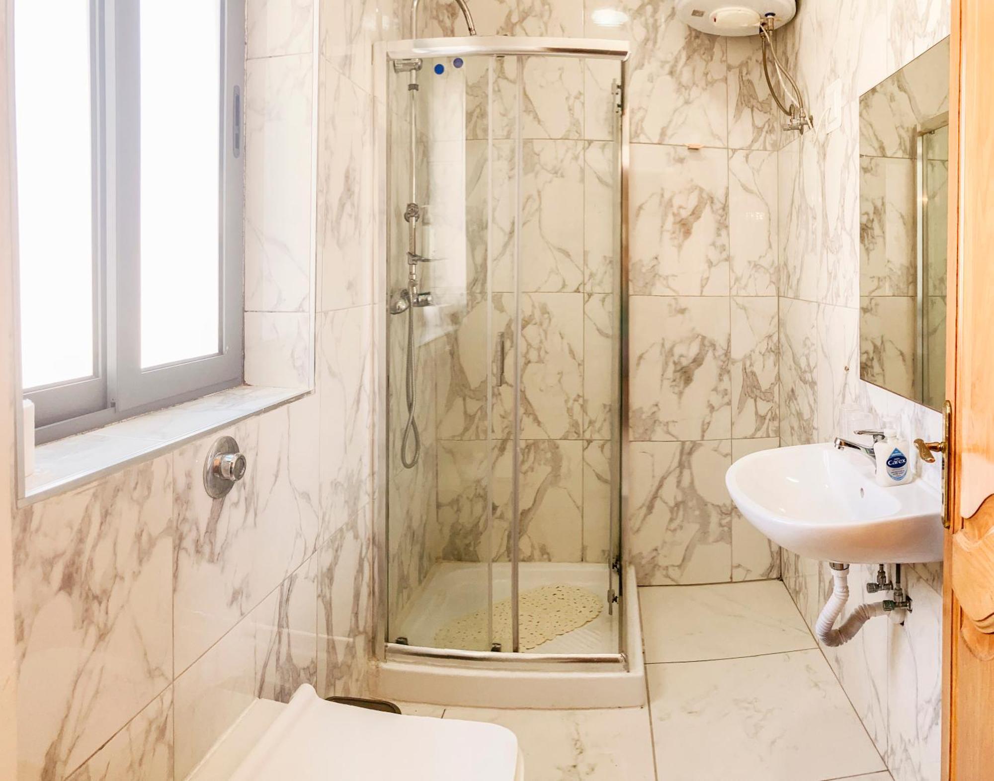 Xl Central Home - Sleeps 10 People Pietà Dış mekan fotoğraf