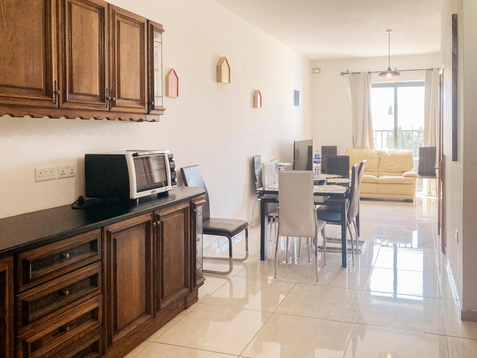 Xl Central Home - Sleeps 10 People Pietà Dış mekan fotoğraf